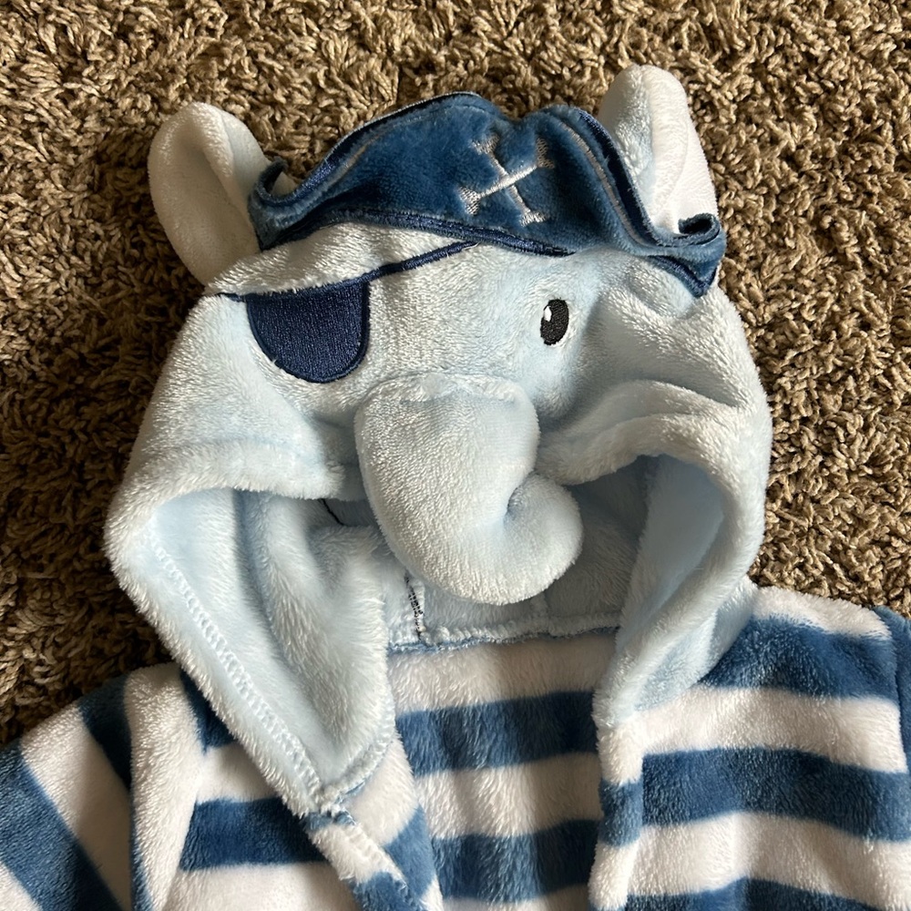 Hudson Baby Robe - Picture 2 of 3